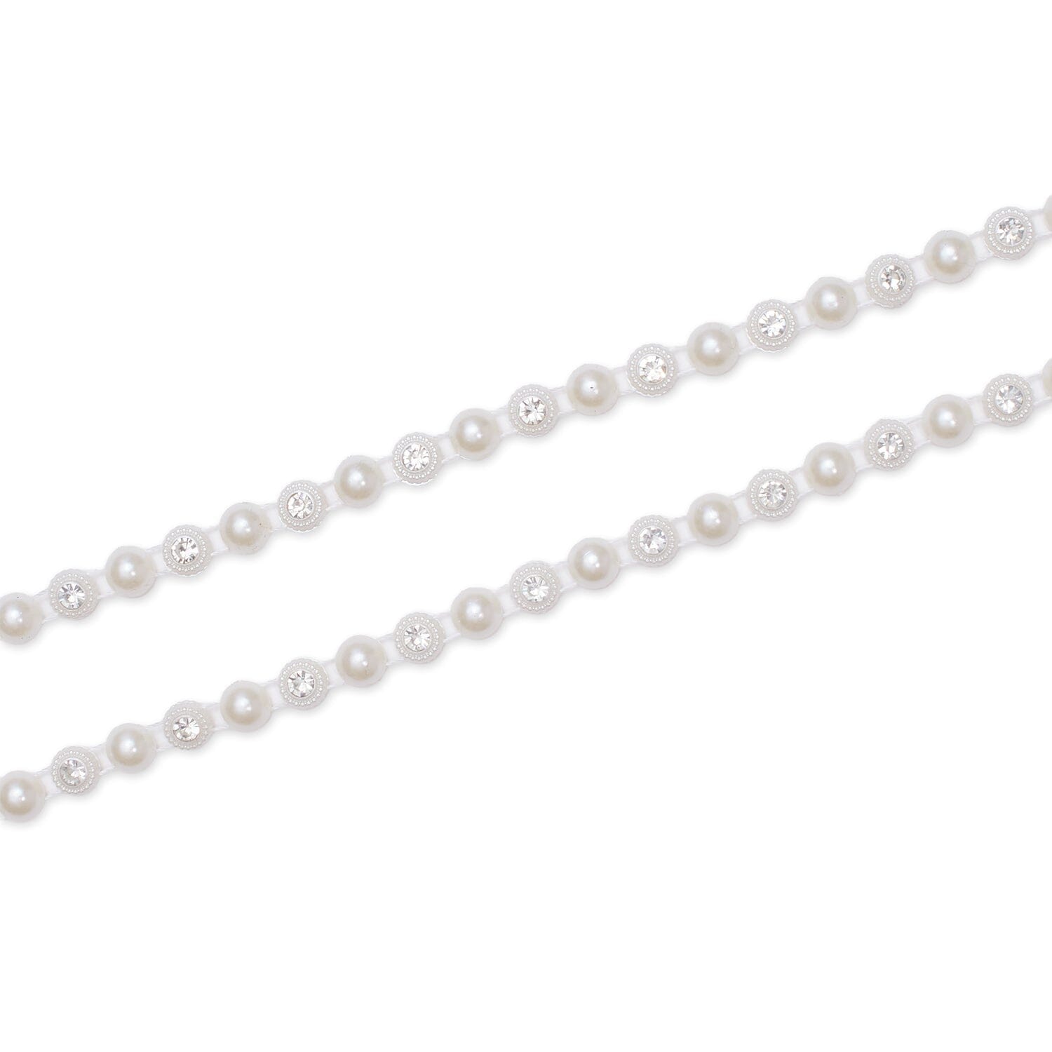 5-16-inch-pearly-diamond-rhinestone-medallion-chain-trim-SV582536-off-white-A3