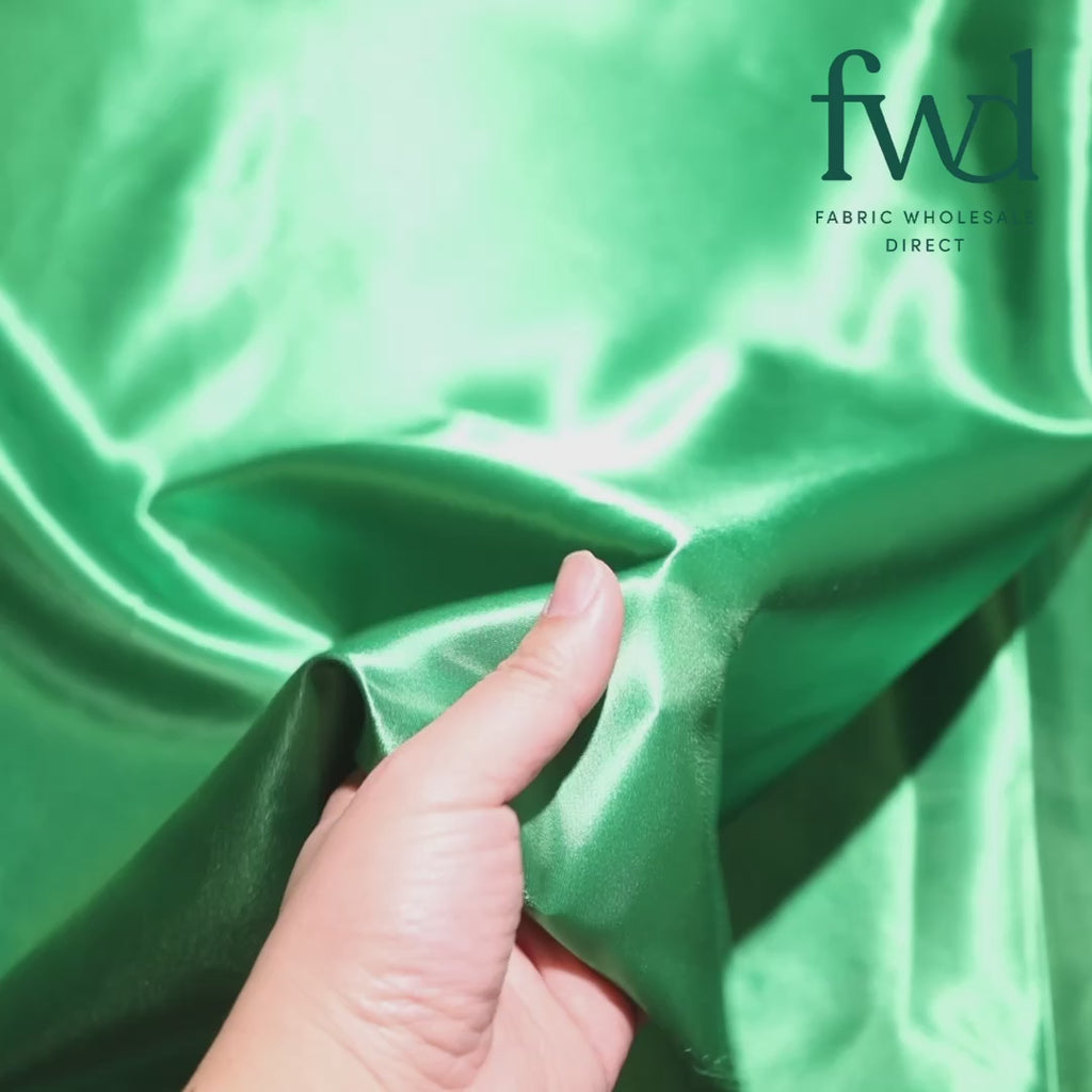 Polyester Charmeuse Satin (58/60 Inch) Fabric Kelly Green Video|SV571249