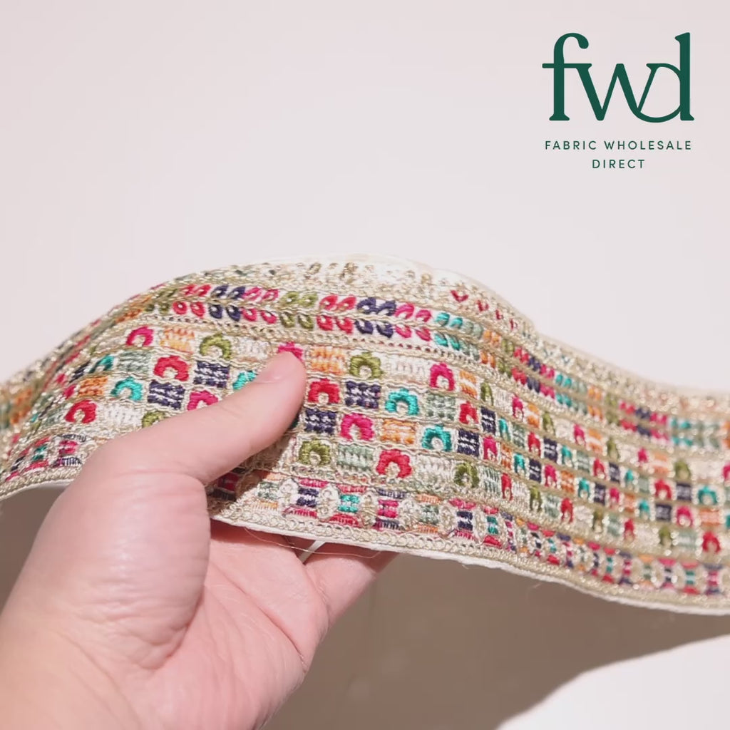 3 Inch Geometric Floral Sequined Metallic Embroidery On Hemmed Woven Trim Cream Video|SV582498